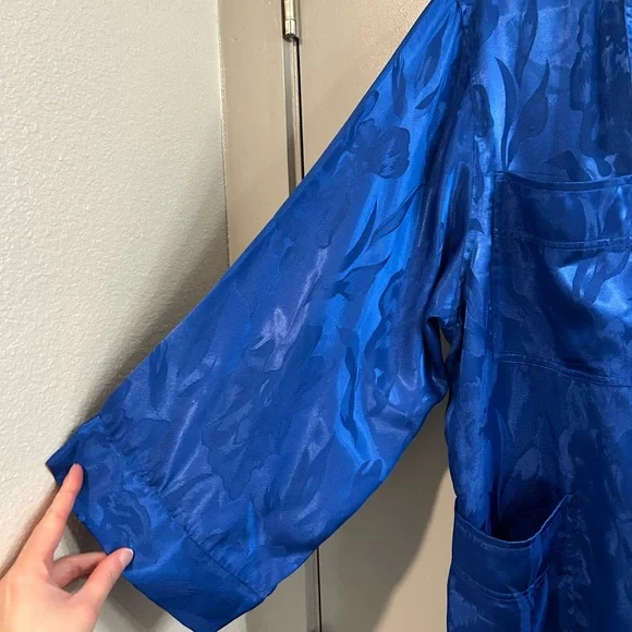 Vintage Gold Label Victoria's Secret Vibrant Blue Robe - Picture 2 of 7